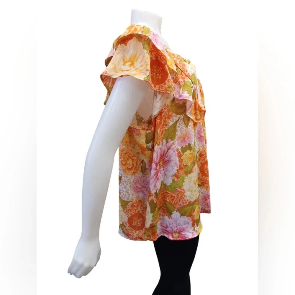 Sunny Leigh NWT Short Flutter Sleeve Floral Blouse Size 2X - Picture 3 of 9